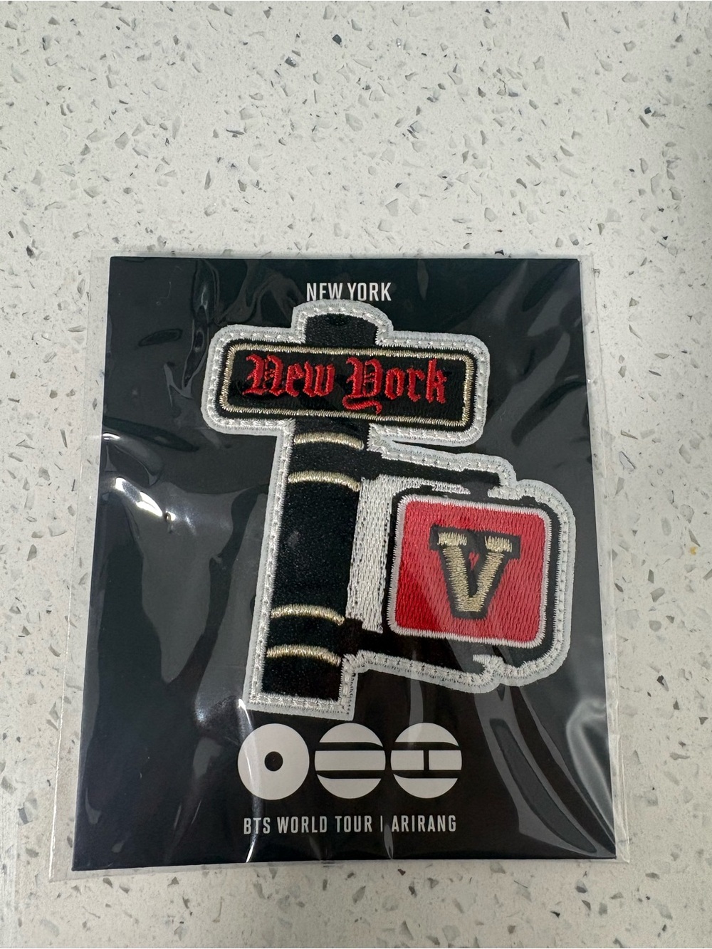 Exclusive BTS Arirang New York Pop Up Embroidered Patch Clip Pin - V Taehyung